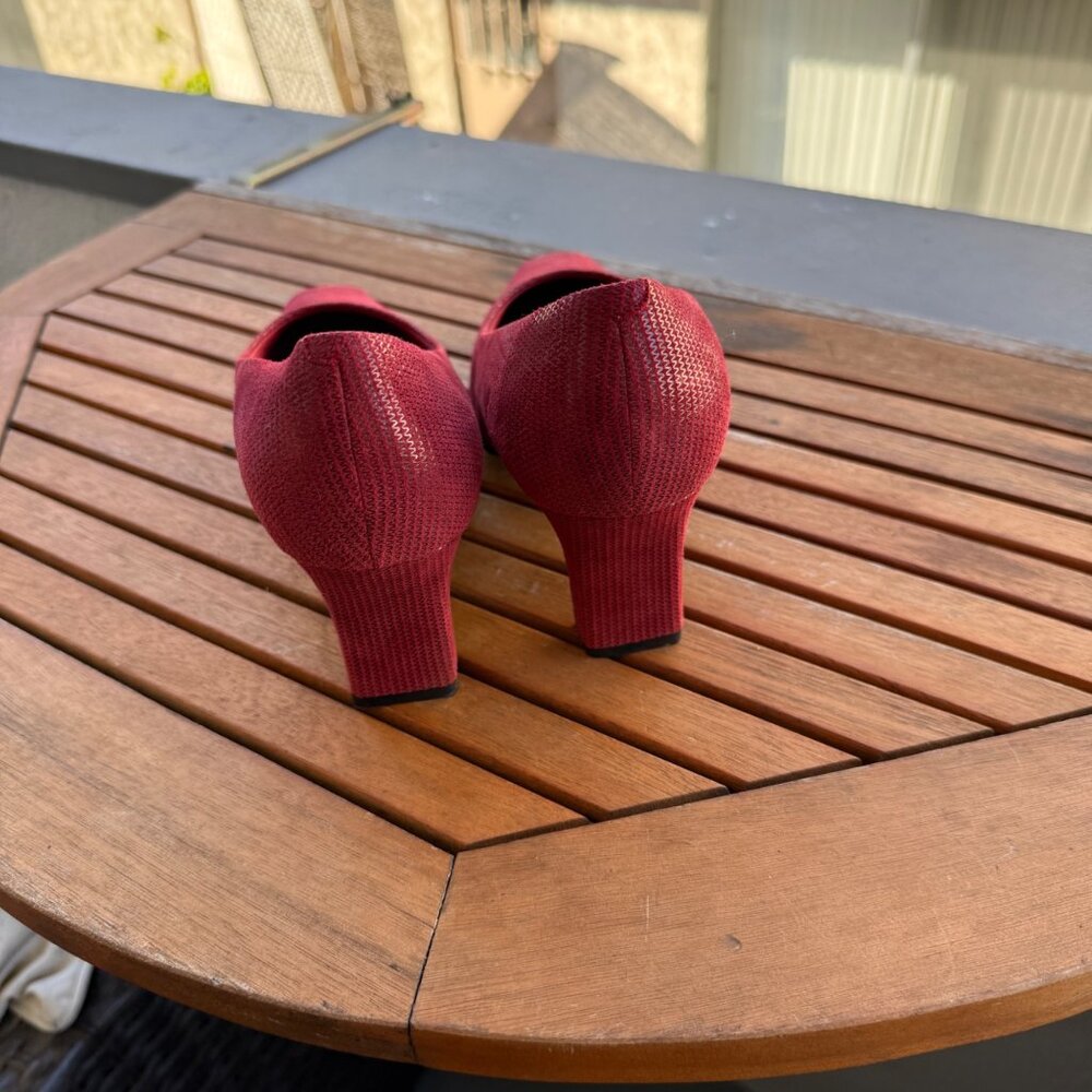 Nordstrom Red Textured Square Toe Heels NWOB Size 9W - Picture 6 of 7